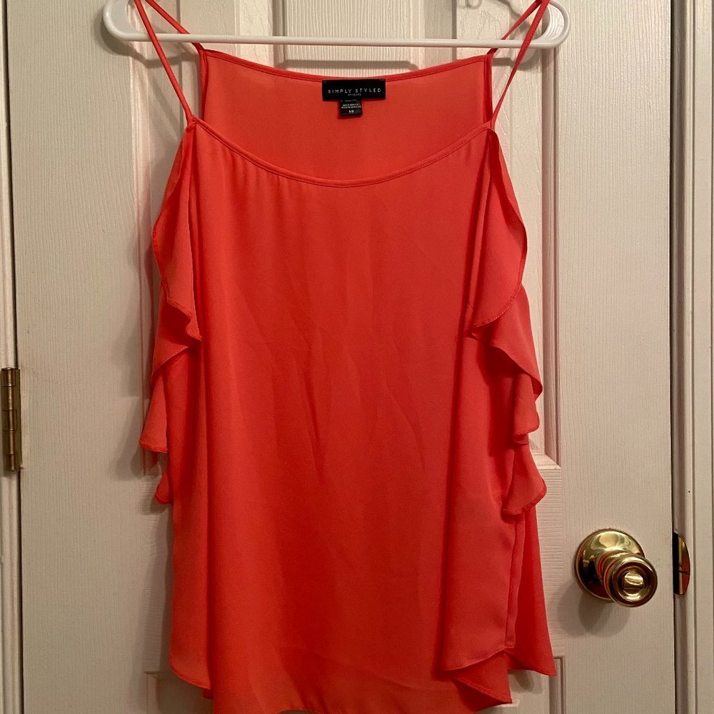 NWT Simply Styled Coral Frilled Tank